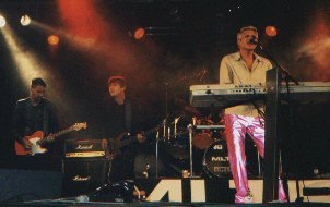 1999-08-07-Denmark-Assens-Festival/Milton/Misc2